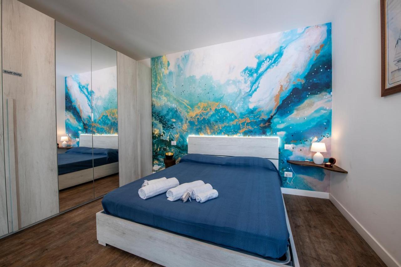 Attico Luxury Con Parcheggio E Terrazza Vista Mozzafiato Apartman Genova Kültér fotó