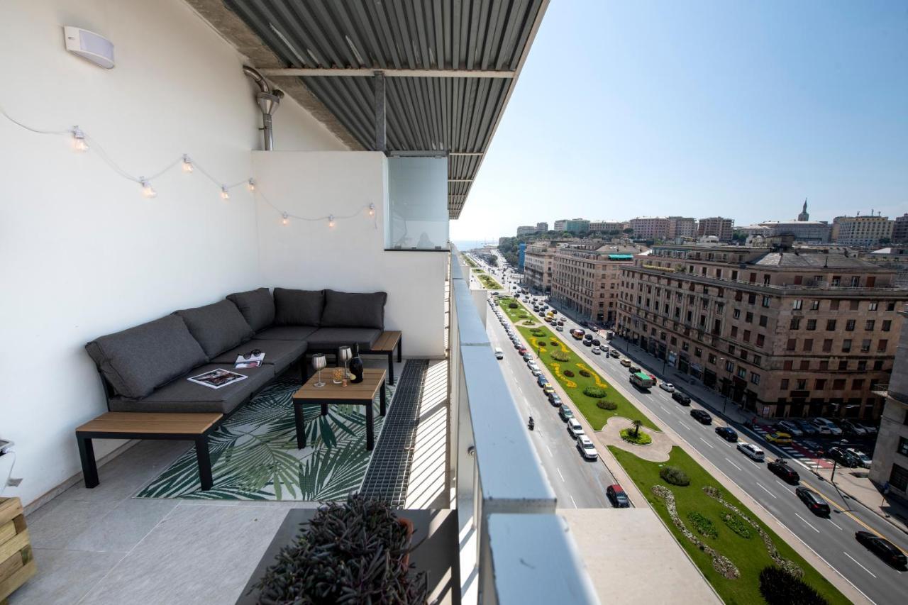 Attico Luxury Con Parcheggio E Terrazza Vista Mozzafiato Apartman Genova Kültér fotó