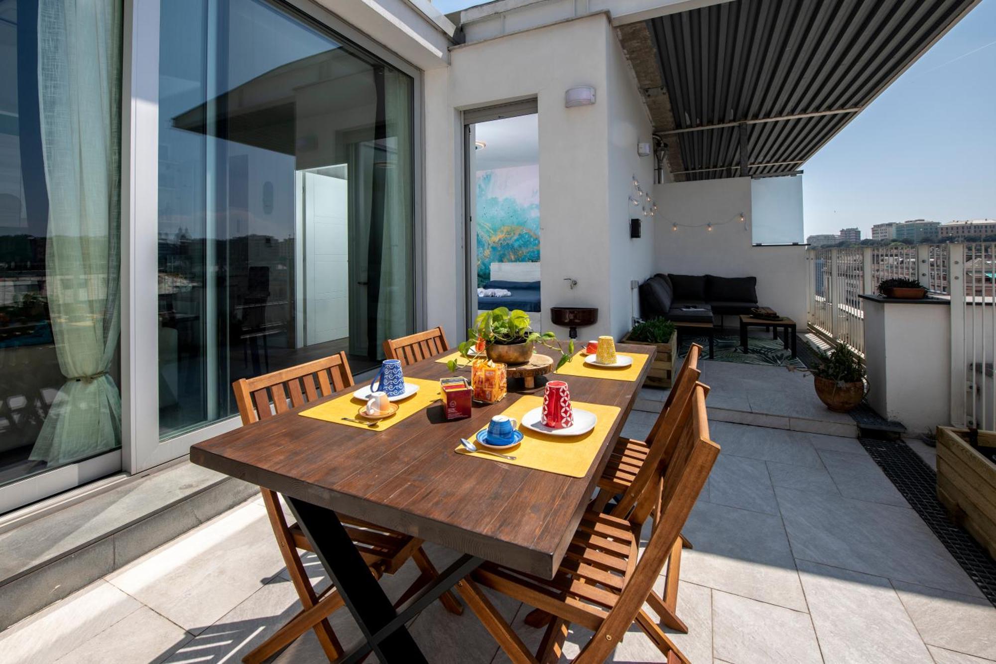 Attico Luxury Con Parcheggio E Terrazza Vista Mozzafiato Apartman Genova Kültér fotó