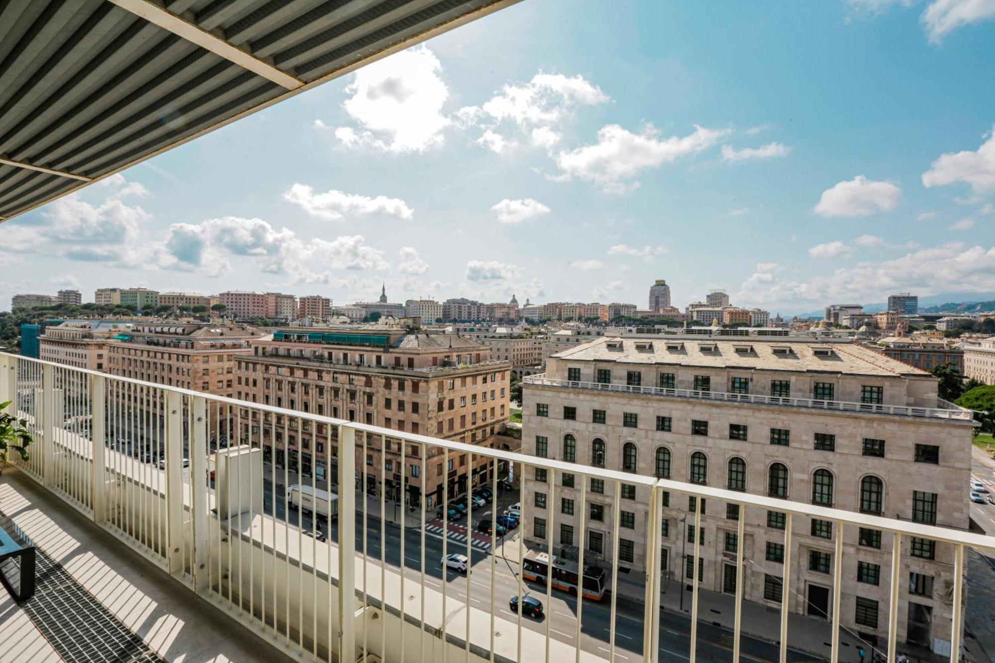 Attico Luxury Con Parcheggio E Terrazza Vista Mozzafiato Apartman Genova Kültér fotó